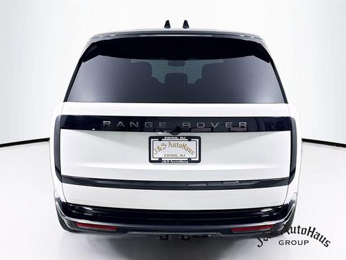 2025 Land Rover Range Rover P530 SE 7 Seat
