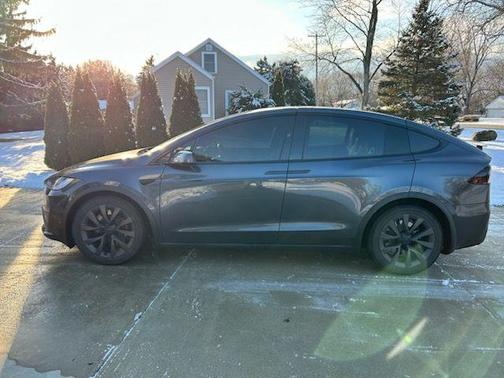 2023 Tesla Model X Base