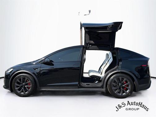 Black 2023 Tesla Model X Plaid