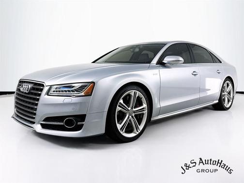 2015 Audi S8 4.0T quattro