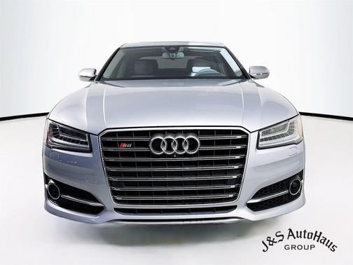 2015 Audi S8 4.0T quattro