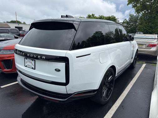 2023 Land Rover Range Rover P400 SE