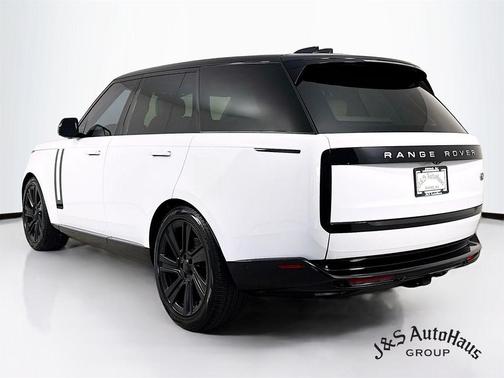 2023 Land Rover Range Rover P400 SE