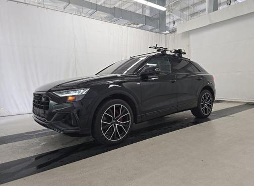Mythos Black Metallic 2023 Audi Q8 55 Premium Plus
