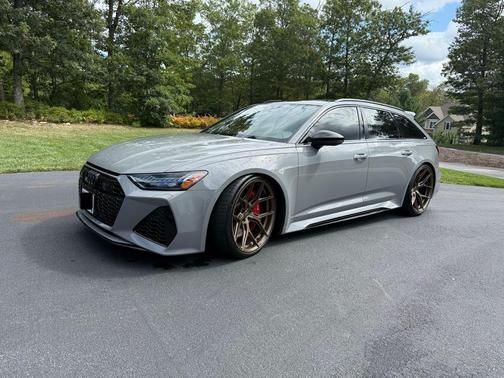 2022 Audi RS 6 Avant 4.0T quattro