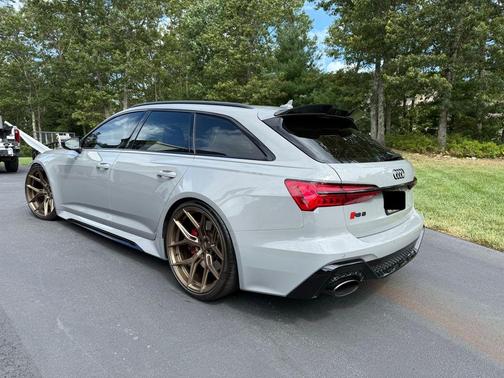 2022 Audi RS 6 Avant 4.0T quattro