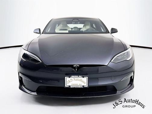 2025 Tesla Model S Plaid