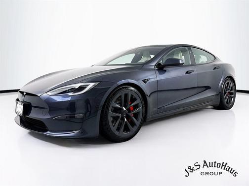 2025 Tesla Model S Plaid
