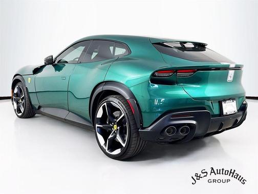 2023 Ferrari Purosangue 