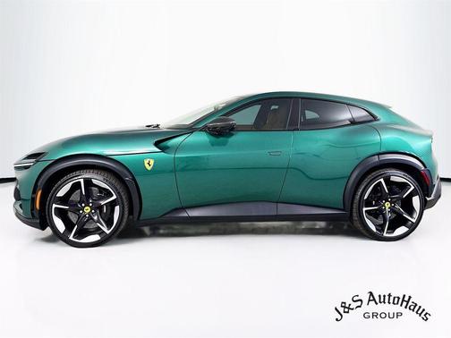 2023 Ferrari Purosangue 