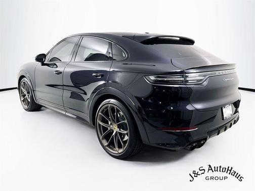 2020 Porsche Cayenne Turbo Coupe AWD