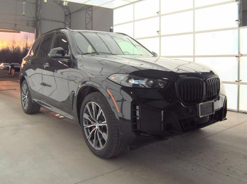 Black Sapphire Metallic 2025 BMW X5 xDrive40i