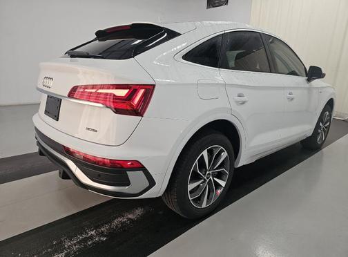 2024 Audi Q5 45 S line quattro Premium