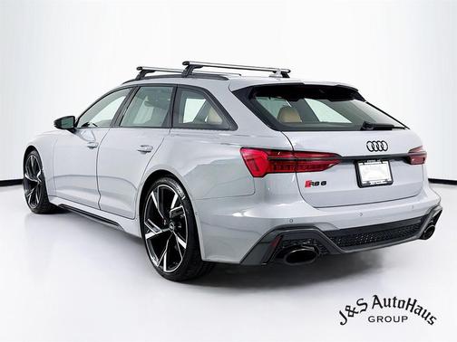 Nardo Gray 2022 Audi RS 6 Avant 4.0T quattro