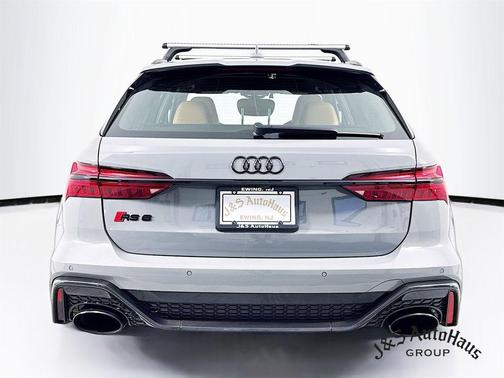 Nardo Gray 2022 Audi RS 6 Avant 4.0T quattro