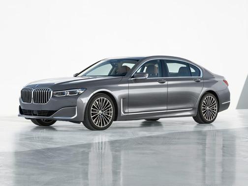 Alpine White 2022 BMW 750 i xDrive