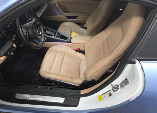 2024 Porsche 911 Carrera 4S