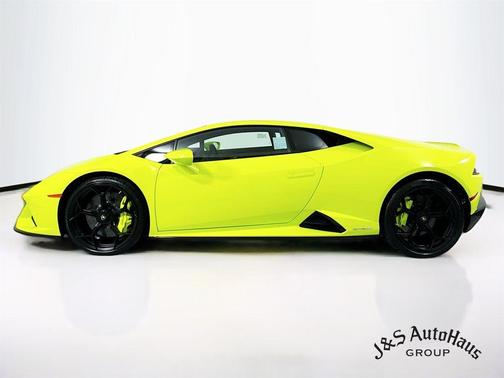 Green 2020 Lamborghini Huracan EVO Base