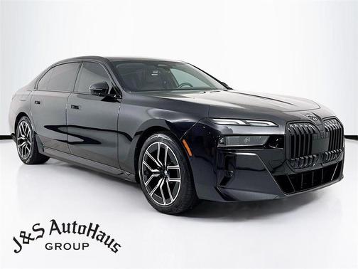 2023 BMW 740 i