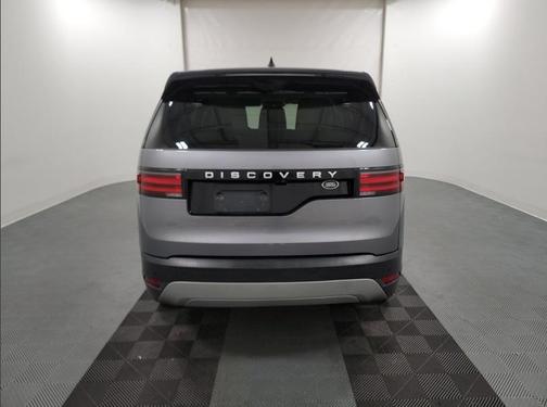 2021 Land Rover Discovery P300 S