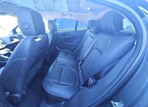 2023 Jaguar I-PACE EV400 HSE