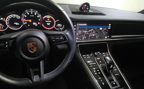 2022 Porsche Panamera 4S