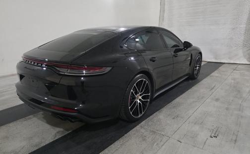 2022 Porsche Panamera 4S