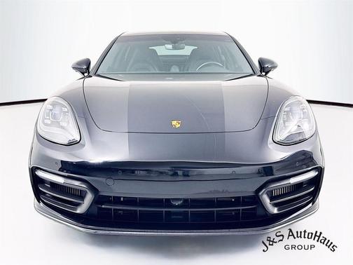 2022 Porsche Panamera 4S