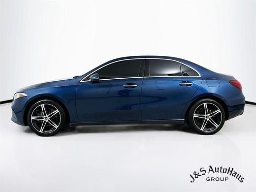 2022 Mercedes-Benz A-Class A 220 4MATIC