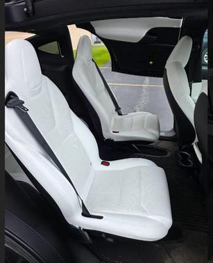 Black 2022 Tesla Model X Base