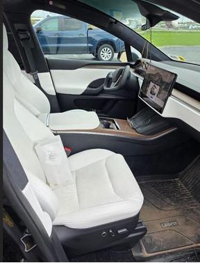 Black 2022 Tesla Model X Base