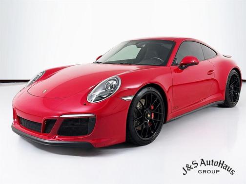 2018 Porsche 911 Carrera GTS