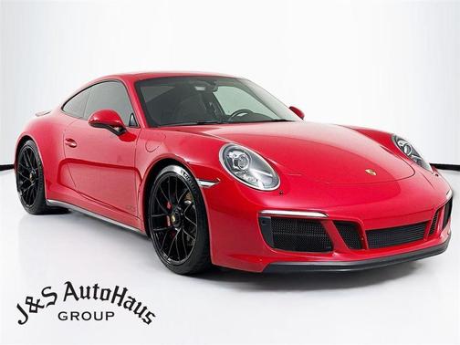 2018 Porsche 911 Carrera GTS