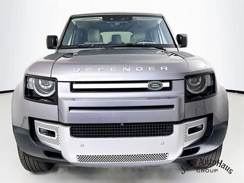 2020 Land Rover Defender 110 SE