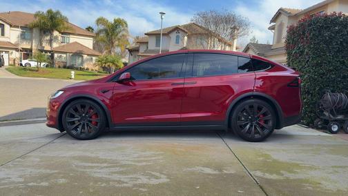 2024 Tesla Model X Plaid