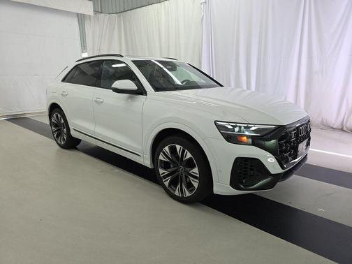2024 Audi Q8 55 Premium