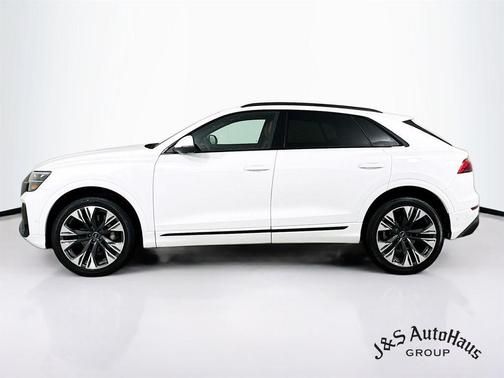 2024 Audi Q8 55 Premium