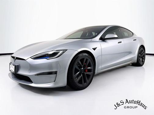 2025 Tesla Model S Plaid