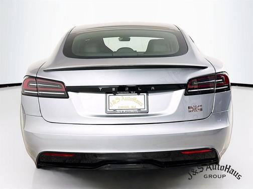 2025 Tesla Model S Plaid