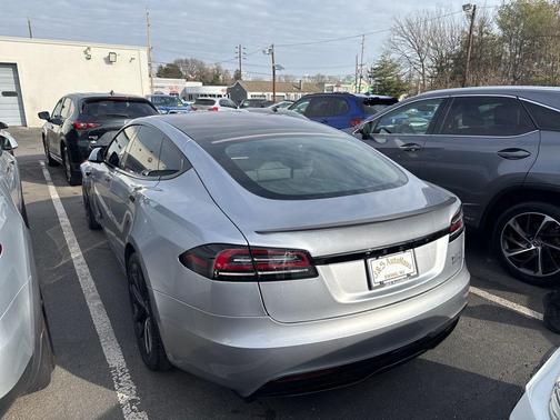 2025 Tesla Model S Plaid