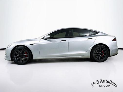 2025 Tesla Model S Plaid