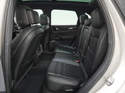2021 Porsche Cayenne S