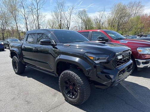 2024 Toyota Tacoma Hybrid TRD PRO