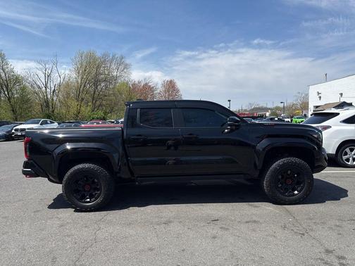 2024 Toyota Tacoma Hybrid TRD PRO