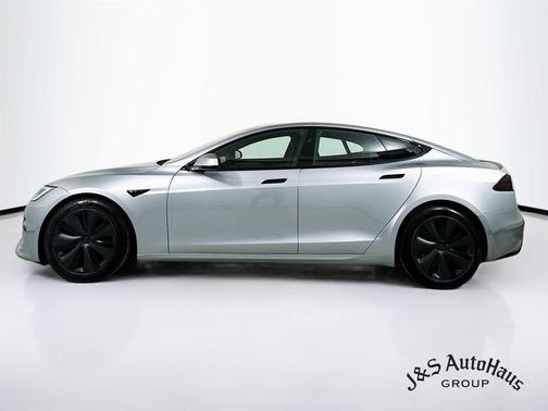 2025 Tesla Model S Plaid