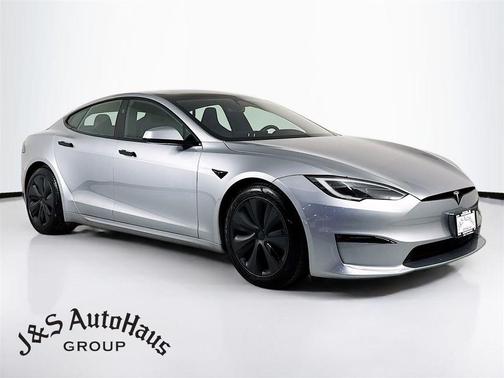 2025 Tesla Model S Plaid