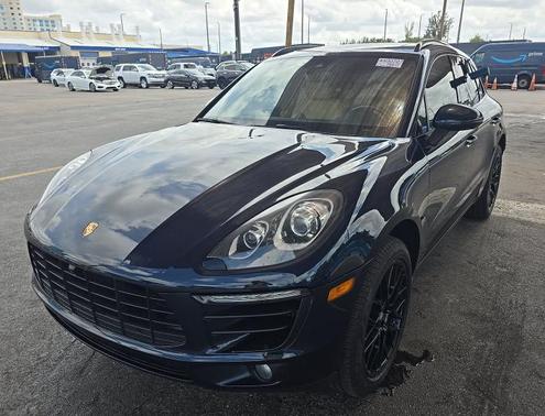 Blue 2018 Porsche Macan S