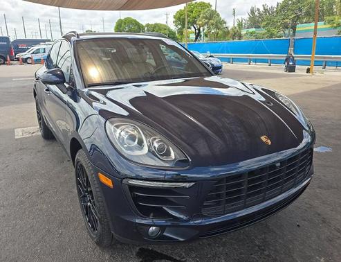 Blue 2018 Porsche Macan S