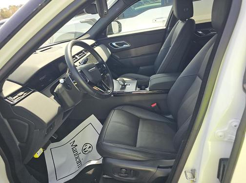 Ostuni Pearl White 2024 Land Rover Range Rover Velar P250 Dynamic SE