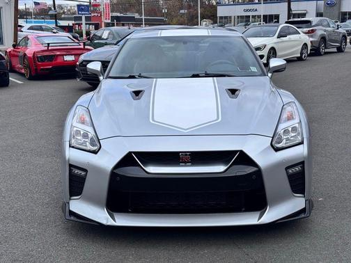 2020 Nissan GT-R Premium